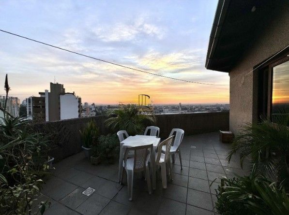 Cobertura 3 dormitórios no bairro Centro