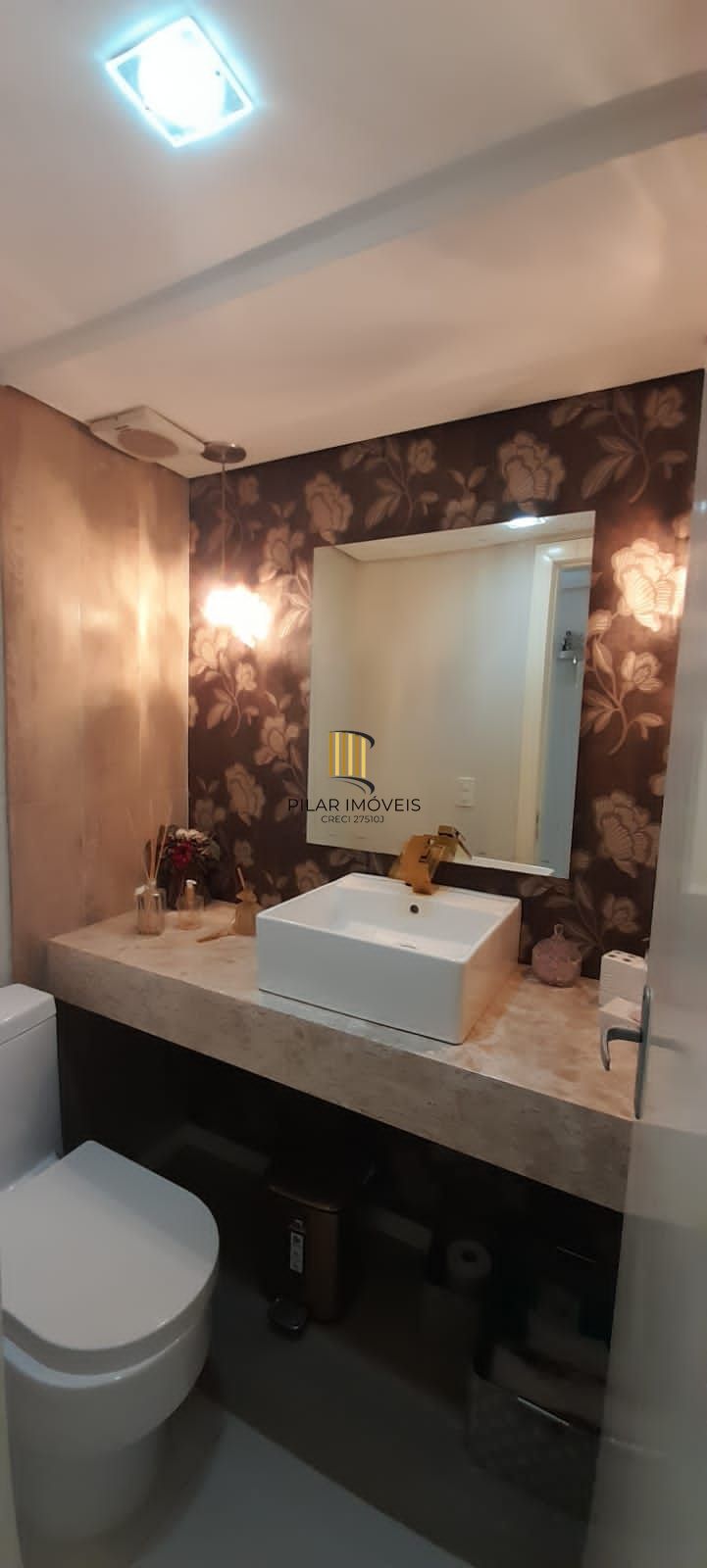 Cobertura para Venda - 234m², 3 dormitórios, sendo 1 suites, 2 vagas - Santana