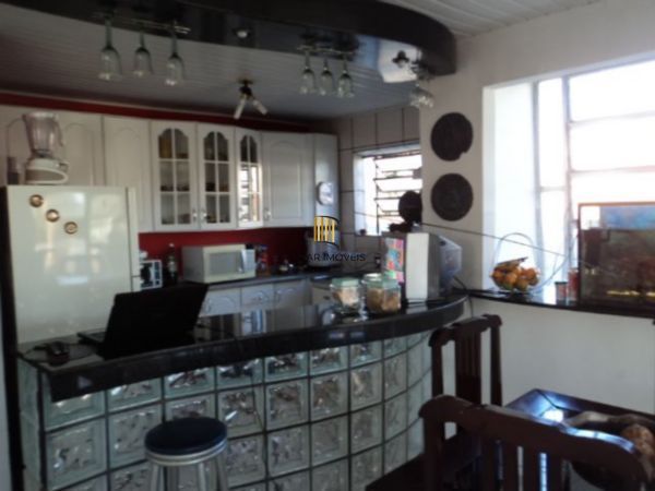 Casa para Venda - 450m², 3 dormitórios, 1 vaga - Floresta
