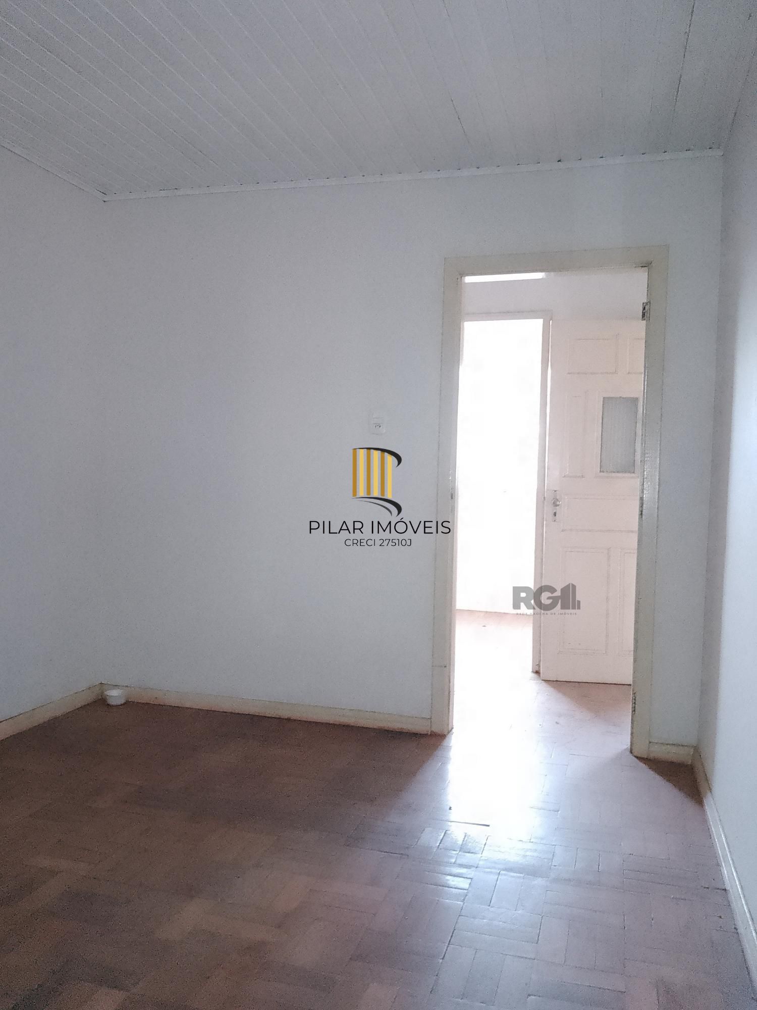 Casa 4 dormitórios, terreno com 1639m² à venda no Morro Santana