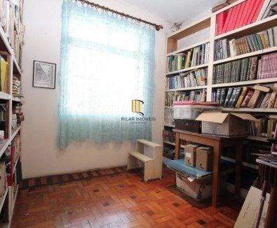 Casa para Venda - 336m², 4 dormitórios, sendo 1 suites, 2 vagas - Azenha