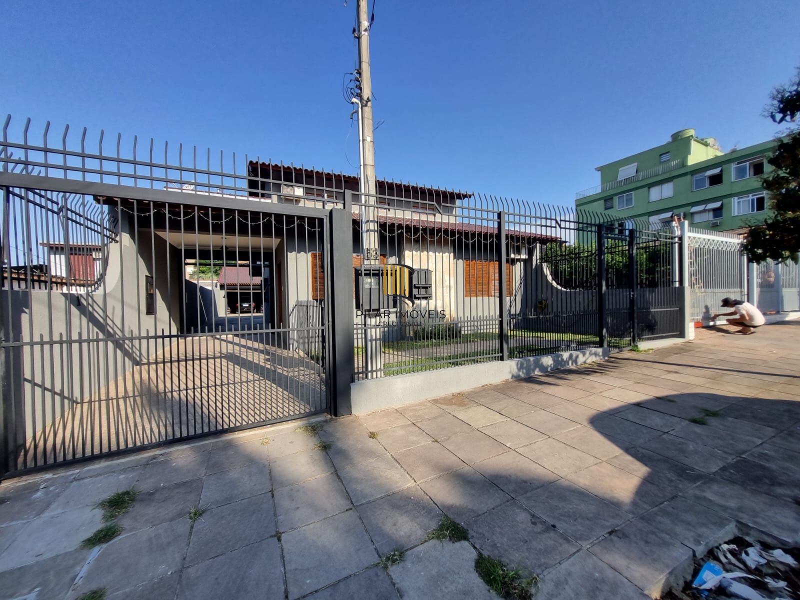 Casa para Venda - 177m², 4 dormitórios, sendo 1 suites, 2 vagas - Partenon