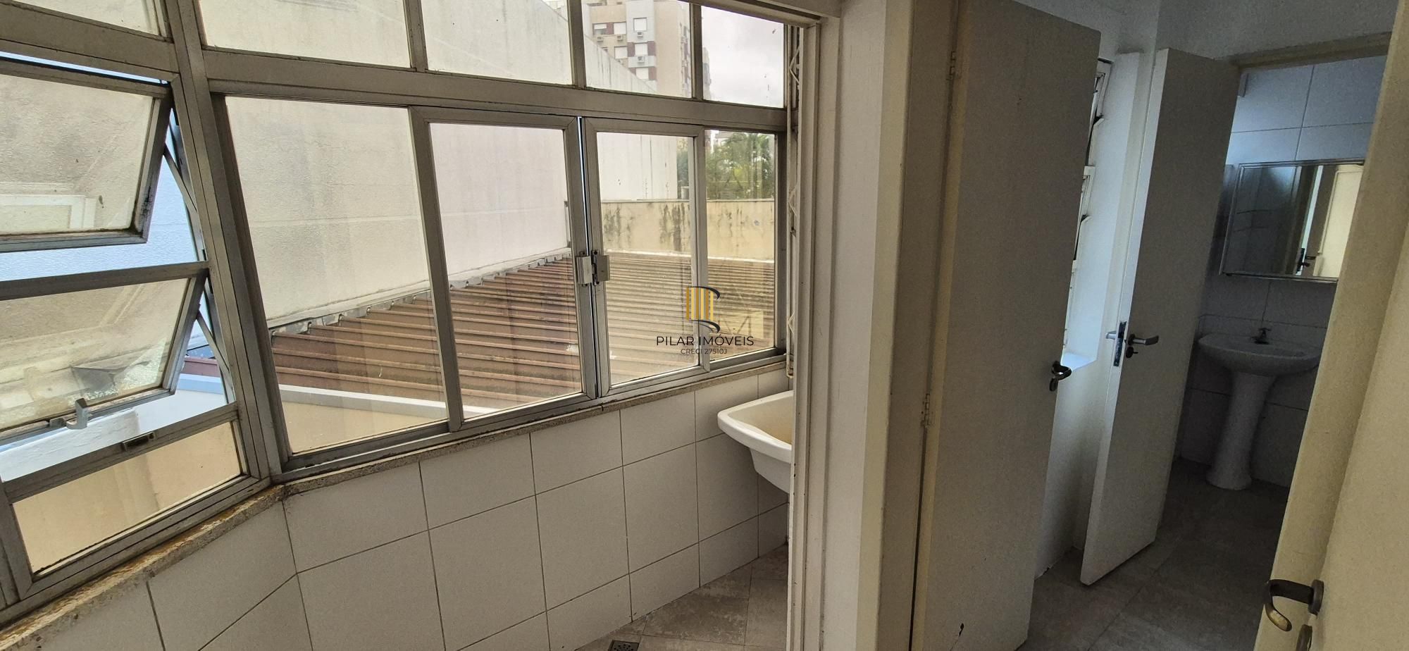 Apartamento 3 dormitórios no bairro Menino Deus