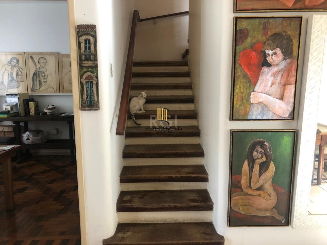 Casa para Venda - 336m², 4 dormitórios, sendo 1 suites, 2 vagas - Azenha