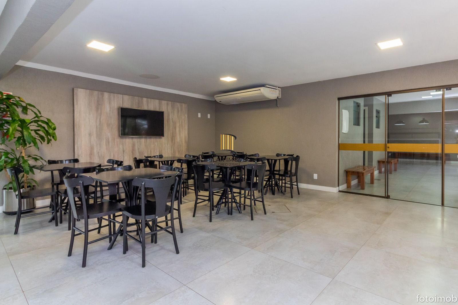 Apartamento 3 dormitórios no bairro Menino Deus