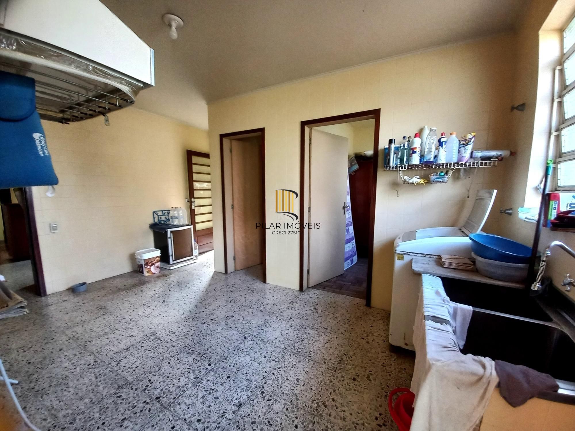 Casa para Venda - 300m², 4 dormitórios, sendo 1 suites, 2 vagas - Santana