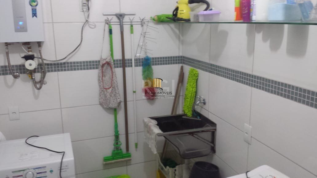 Casa para Venda - 300m², 3 dormitórios, sendo 3 suites, 6 vagas - São Lucas