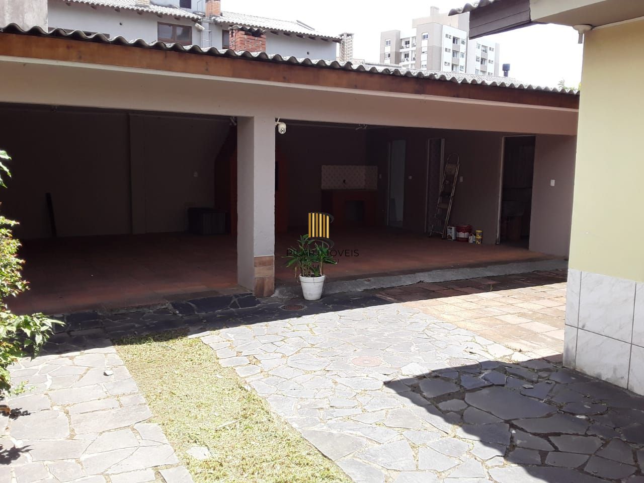 Casa 4 dormitórios no bairro Partenon