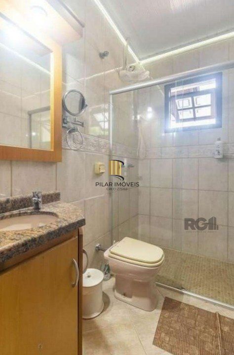Casa 4 dormitórios no bairro Santo Antônio
