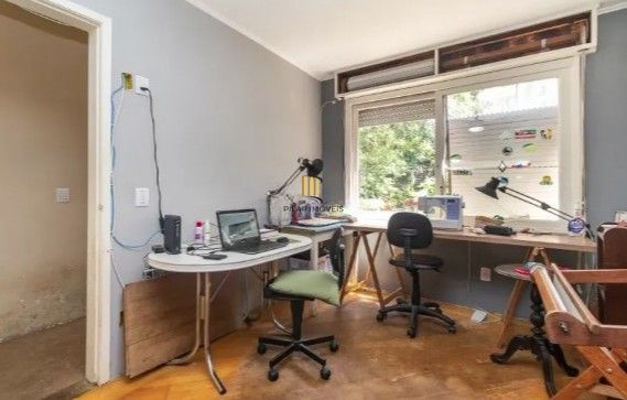 Casa para Venda - 115m², 3 dormitórios, 1 vaga - Petrópolis