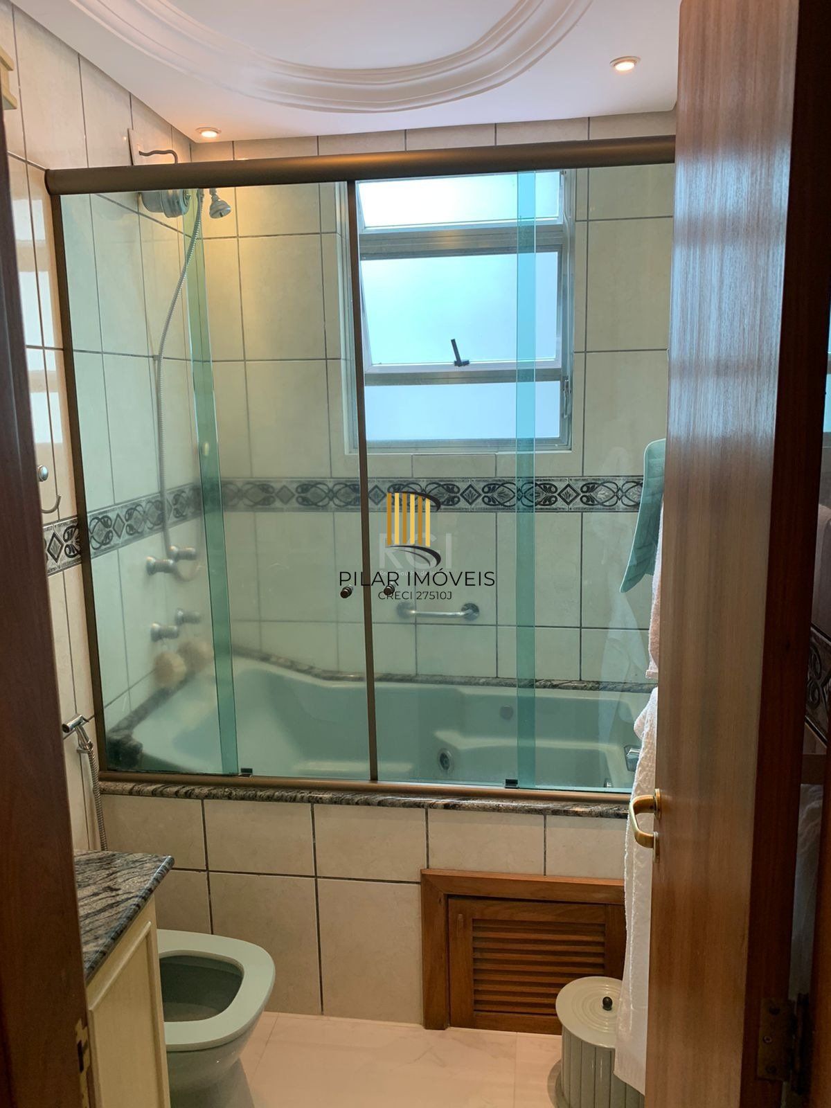 Apartamento para Venda - 130m², 3 dormitórios, sendo 1 suites, 1 vaga - Rio Branco