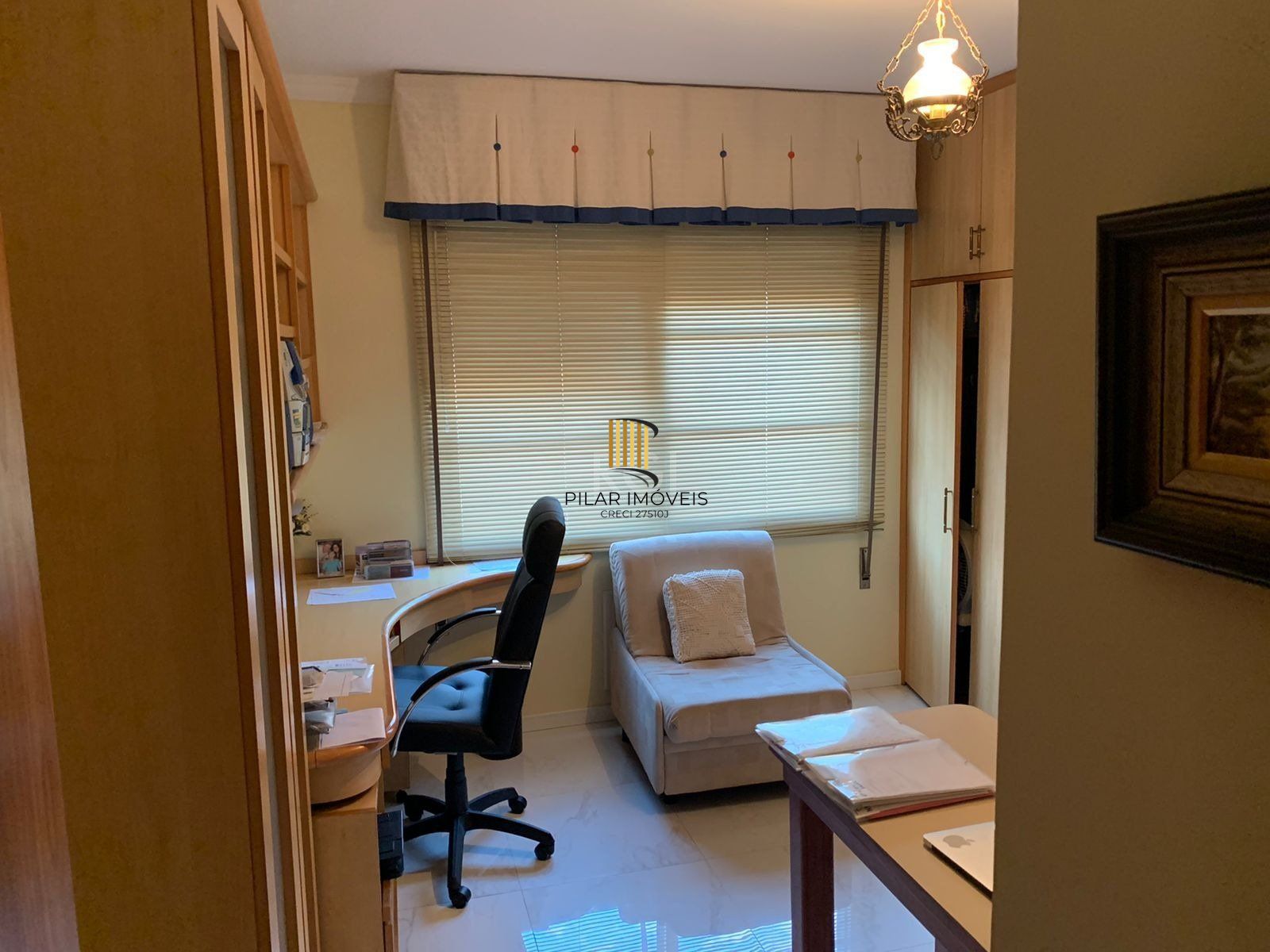 Apartamento para Venda - 130m², 3 dormitórios, sendo 1 suites, 1 vaga - Rio Branco