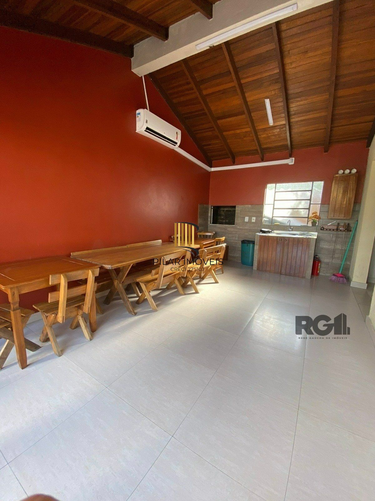 Casa de Condomínio 2 dormitórios no bairro Hípica