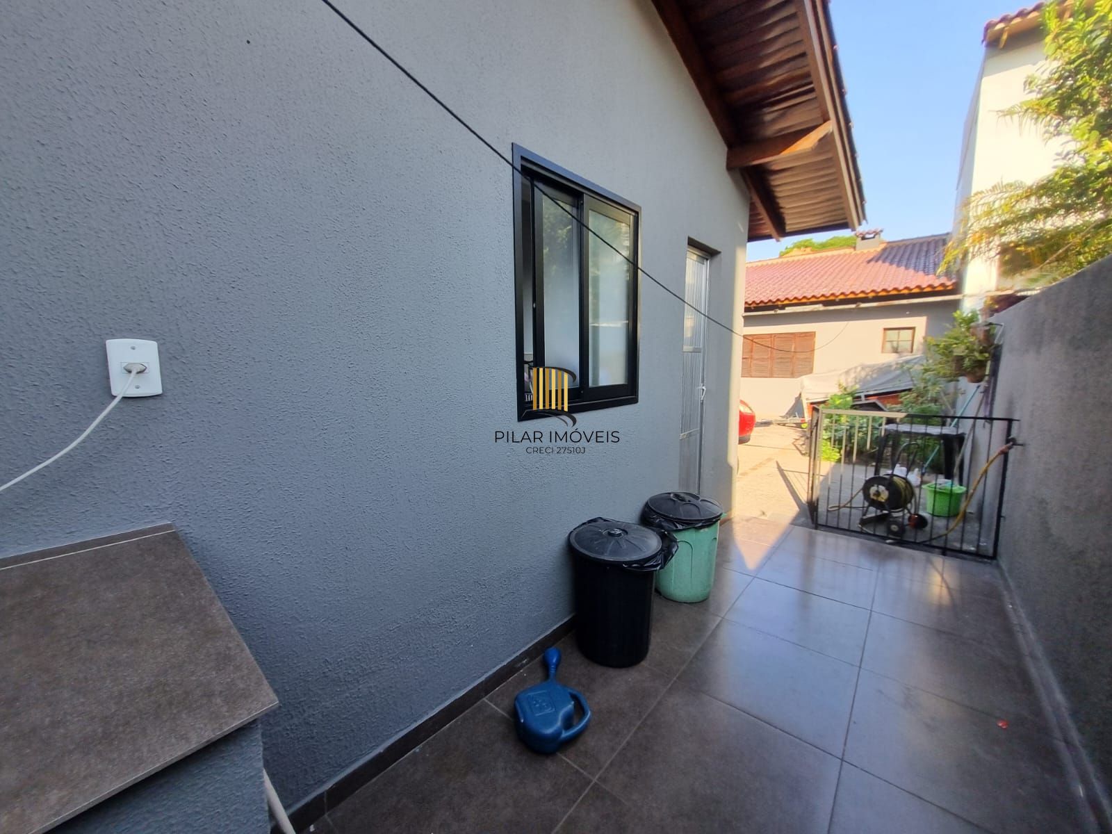 Casa para Venda - 177m², 4 dormitórios, sendo 1 suites, 2 vagas - Partenon