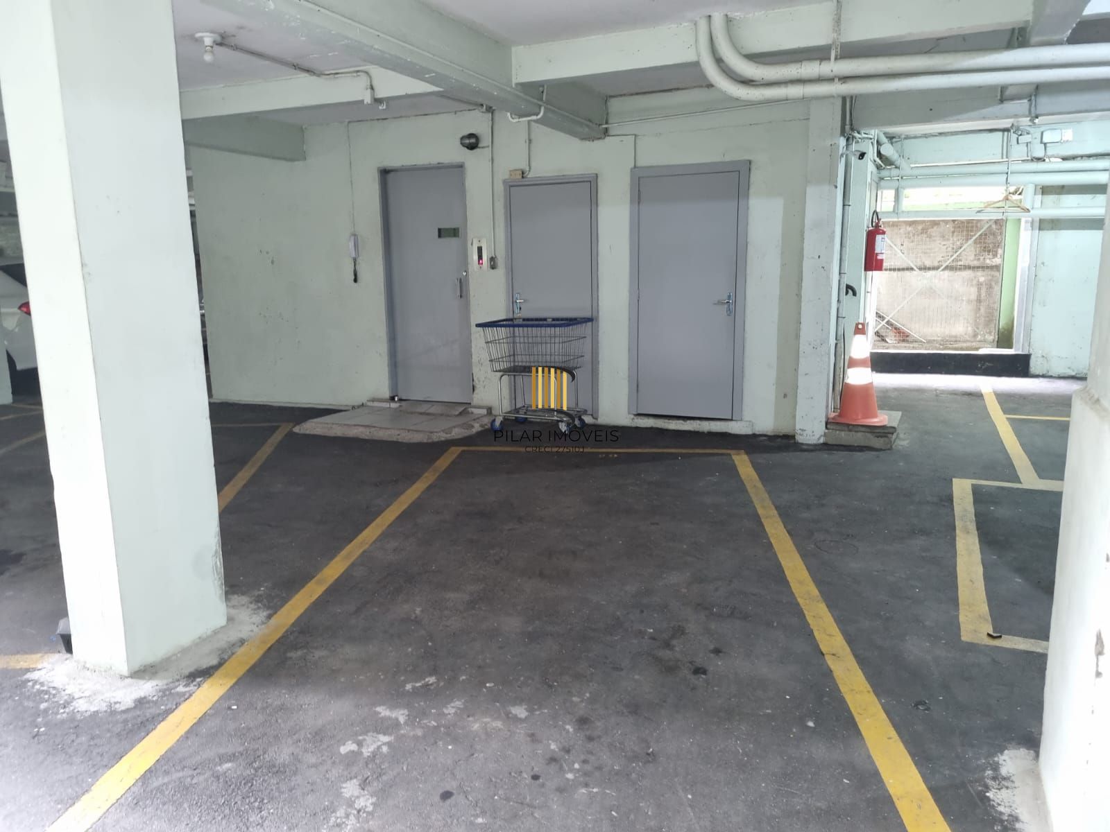 Apartamento para Venda - 99.05m², 3 dormitórios, sendo 1 suites, 1 vaga - Centro Histórico