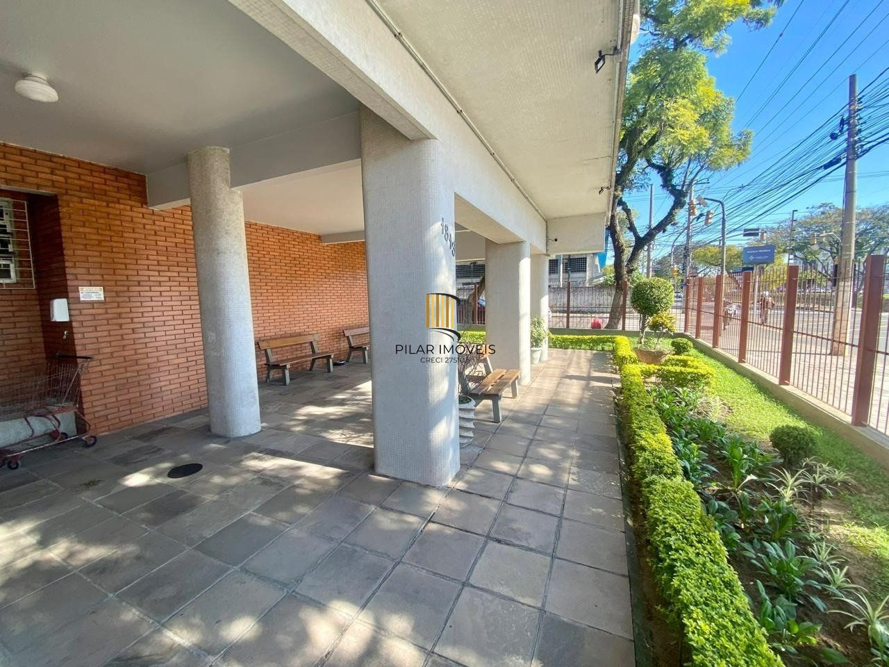 Apartamento 3 dormitórios no bairro Azenha