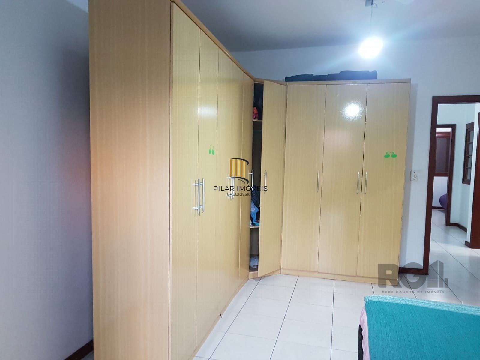 CASA 4 DORMITORIOS SANTANA