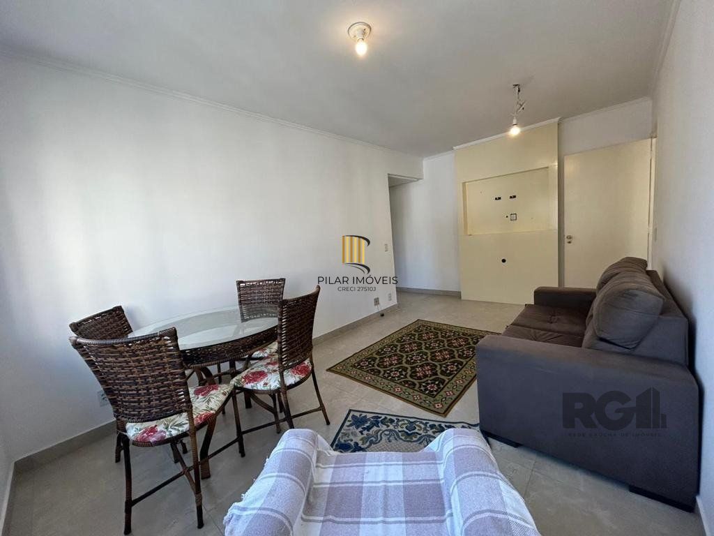 Apartamento de 72m² com 2 dormitórios, no bairro no bairro Mont Serrat.