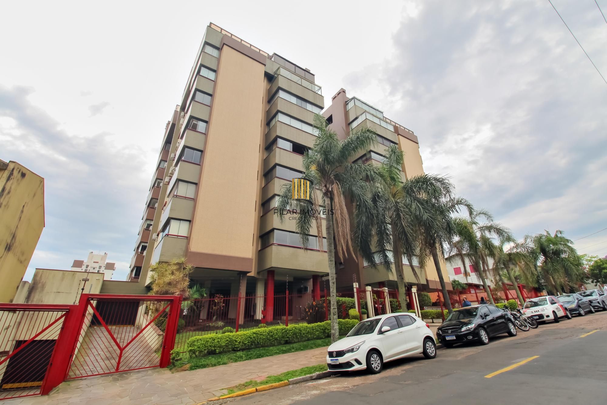 Apartamento 3 dormitórios no bairro Menino Deus