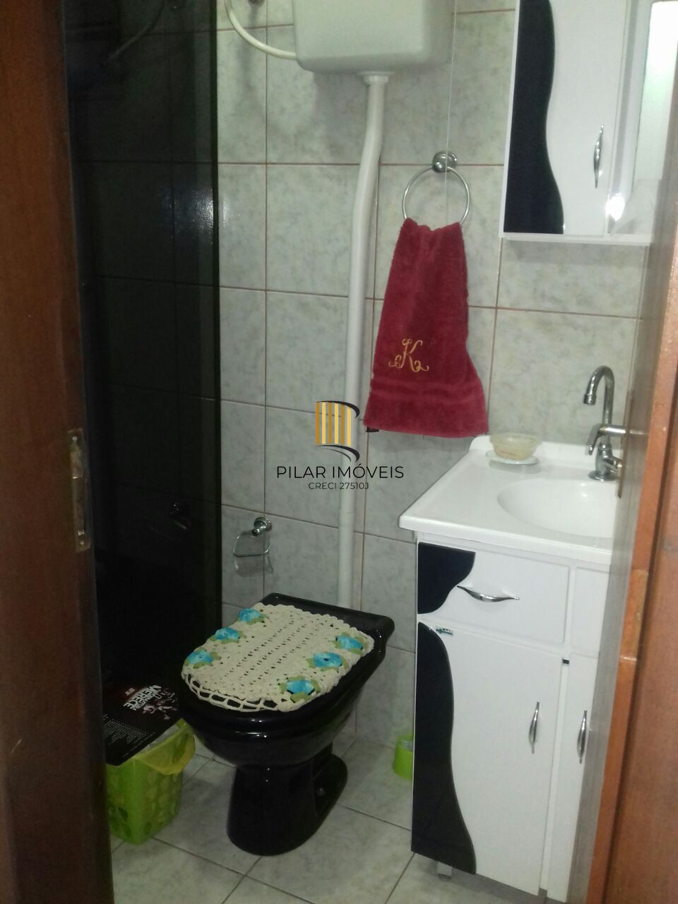 Casa para Venda - 130m², 5 dormitórios, sendo 1 suites, 2 vagas - Partenon