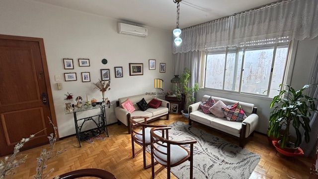 Apartamento 2 dormitórios no bairro Petrópolis