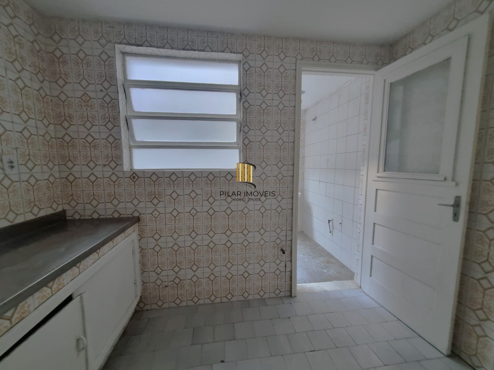 Apartamento a venda com pátio no Bairro Santana