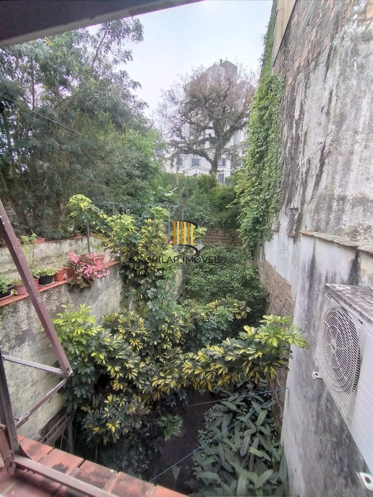 Casa para Venda - 115m², 3 dormitórios, 1 vaga - Petrópolis