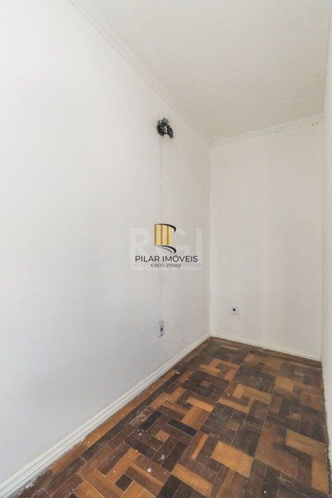 Casa para Venda - 240m², 3 dormitórios, sendo 1 suites, 3 vagas - Santana