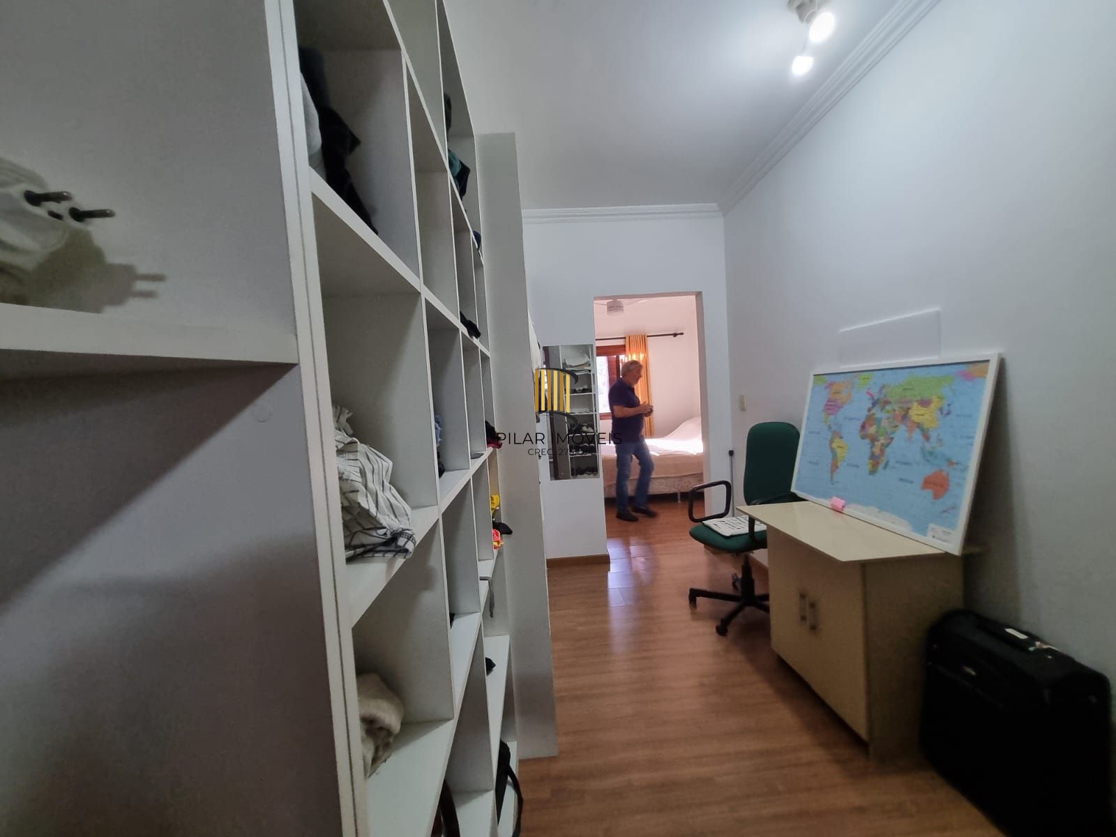 Casa para Venda - 177m², 4 dormitórios, sendo 1 suites, 2 vagas - Partenon