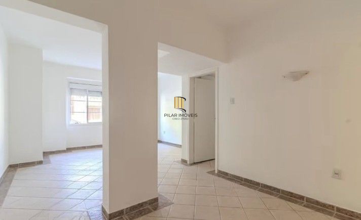 Apartamento térreo com 3 dormitórios no bairro Azenha!