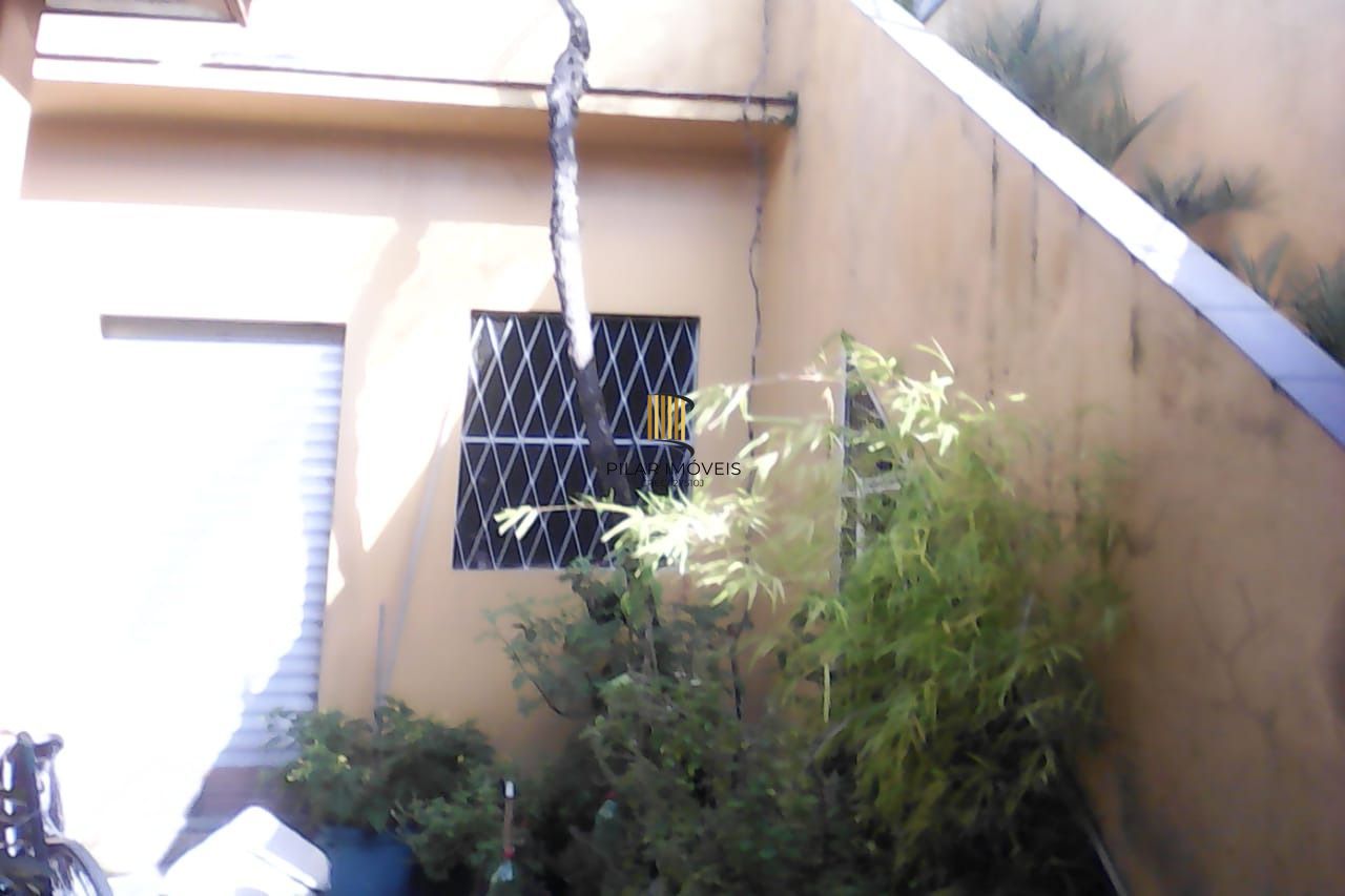 Casa para Venda - 300m², 3 dormitórios, 2 vagas - Partenon