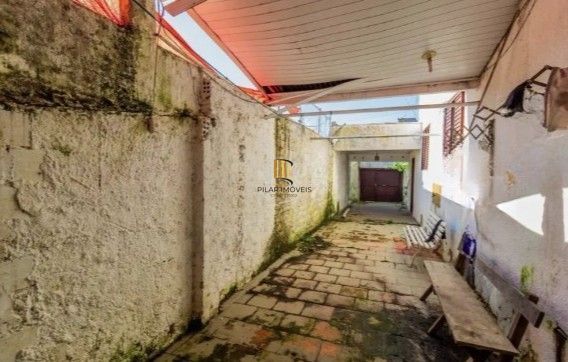 Casa para Venda - 308m², 3 dormitórios, sendo 1 suites, 2 vagas - Coronel Aparício Borges