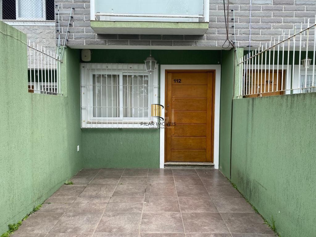 Casa 3 dormitórios no bairro Hípica