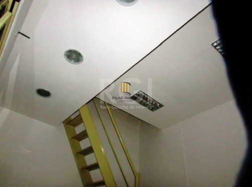 Loja para Venda - 20.94m², 0 dormitórios, Petrópolis