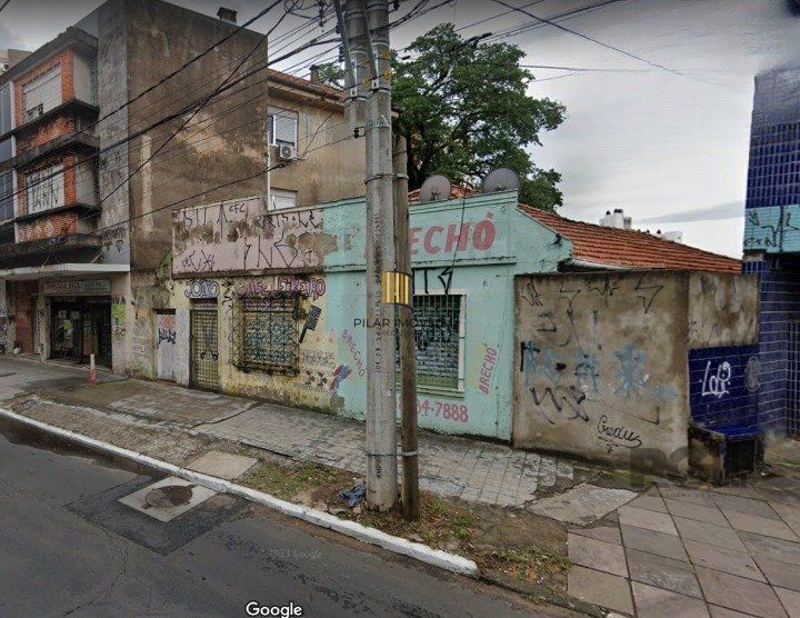 Casa 3 dormitórios no bairro Partenon