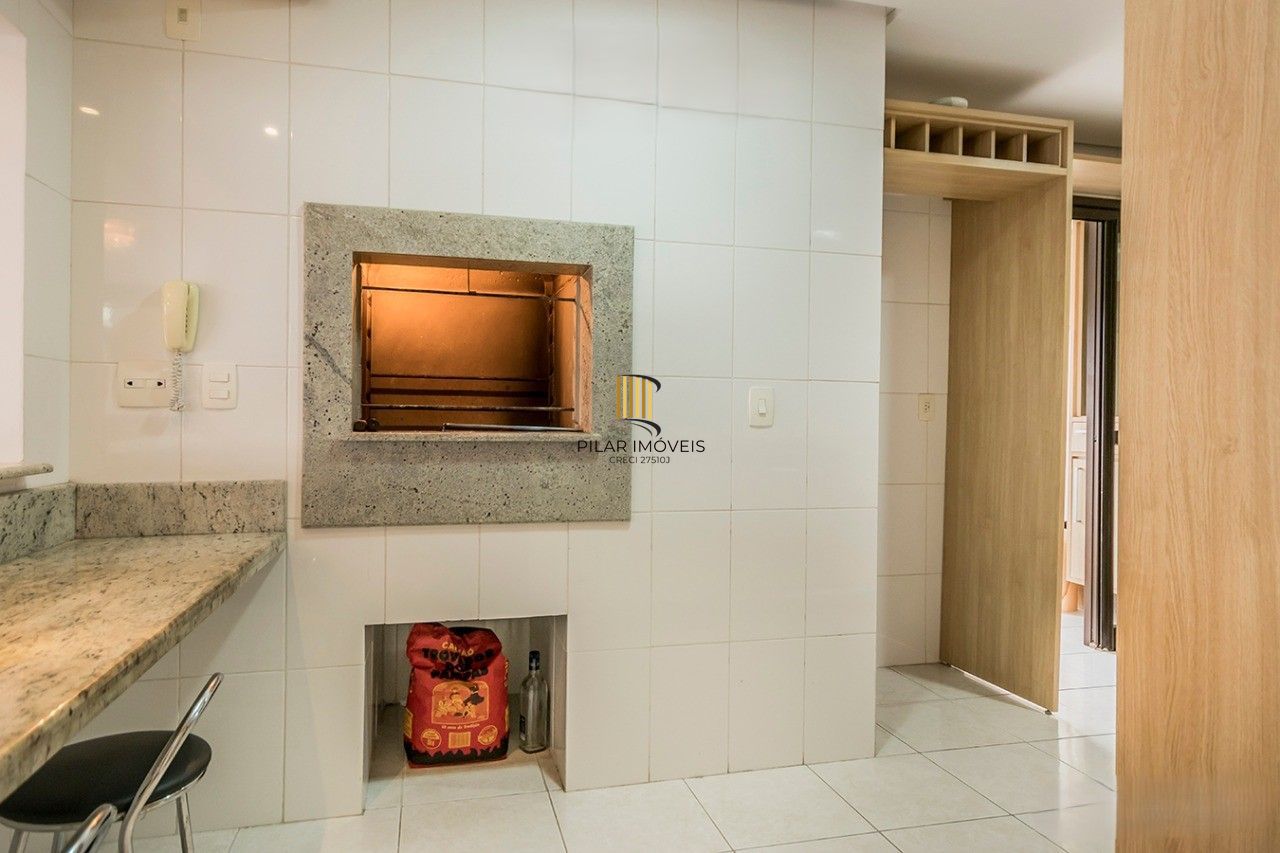 Apartamento 3 dormitórios no bairro Mont Serrat