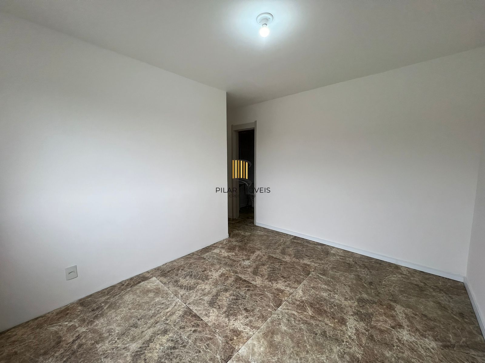 Apartamento 2 dormitórios no bairro Cavalhada