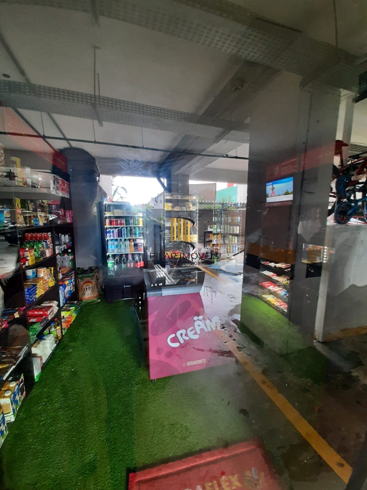 Apartamento 2 dormitórios no bairro Azenha