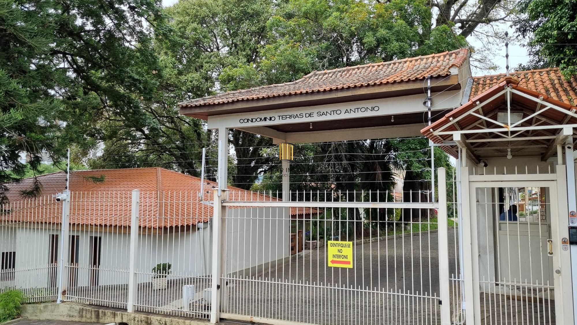 Casa de Condomínio 3 dormitórios no bairro Santo Antônio