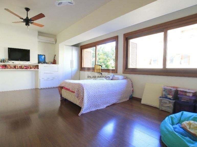 Casa para Venda - 395m², 3 dormitórios, sendo 3 suites, 2 vagas - Santana