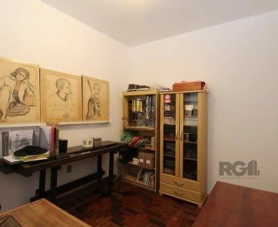 Casa para Venda - 336m², 4 dormitórios, sendo 1 suites, 2 vagas - Azenha