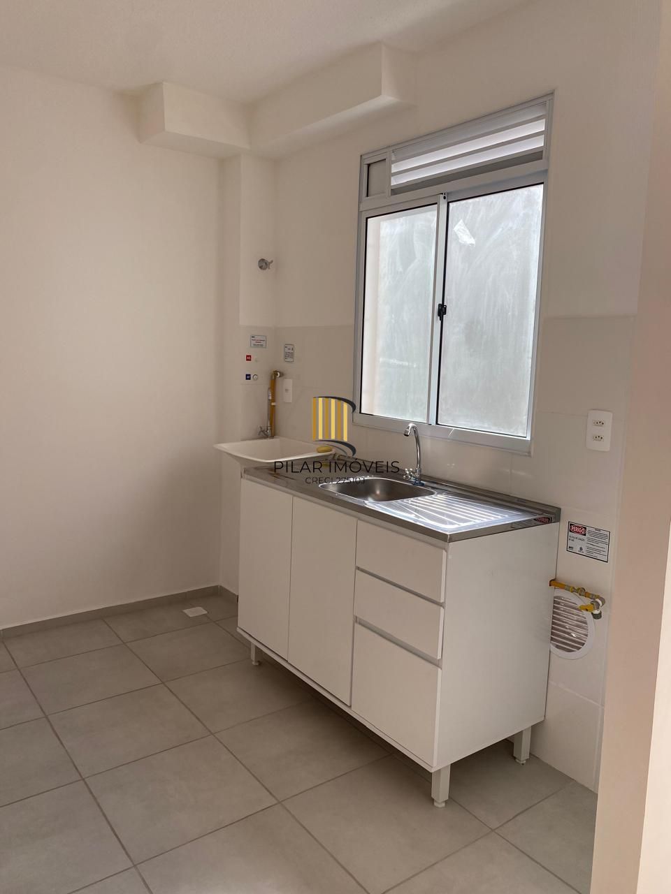 Apartamento 2 dormitórios no bairro Cecília