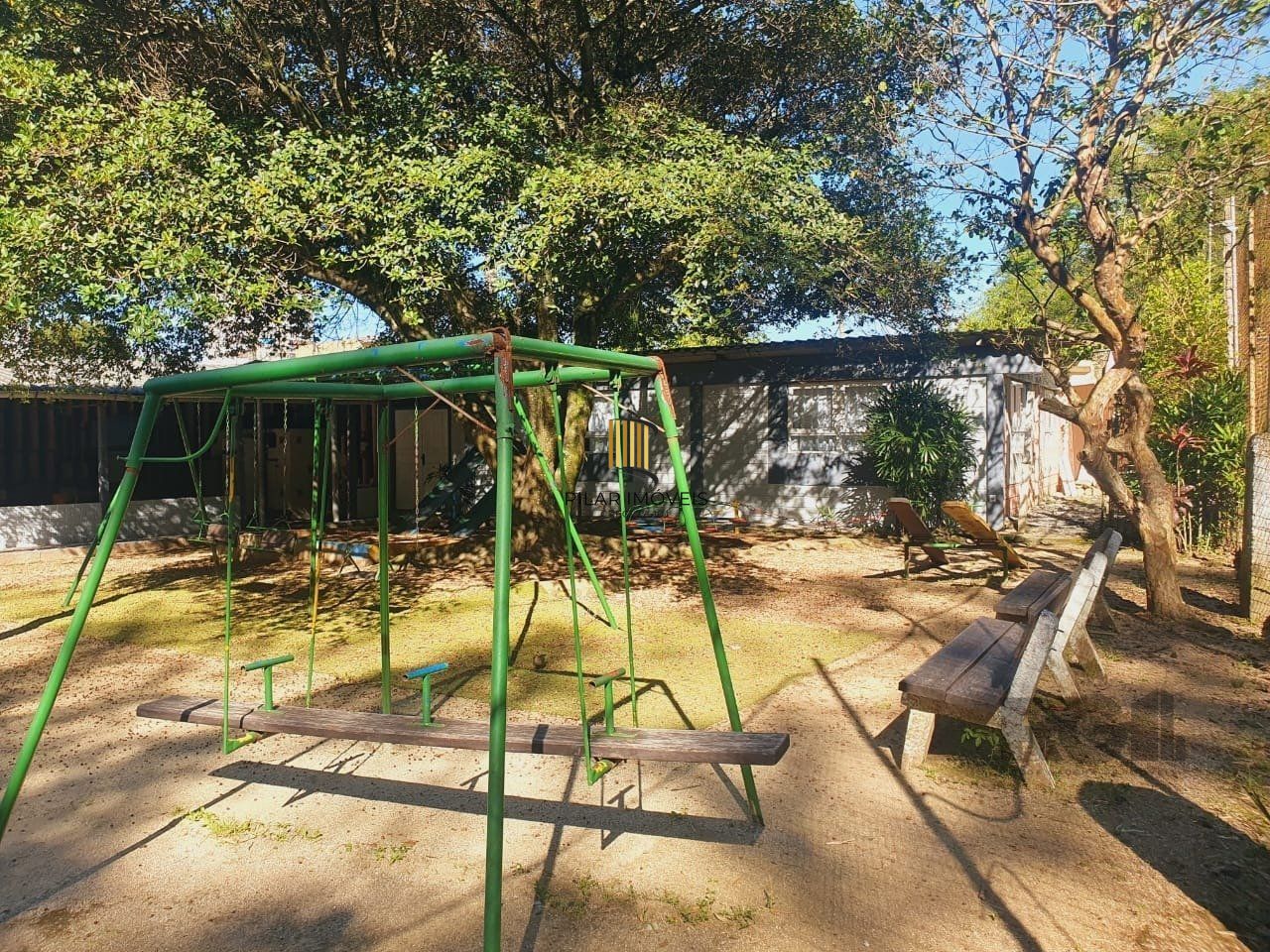 Apartamento de 02 dormitórios, no bairro Partenon, para locação
