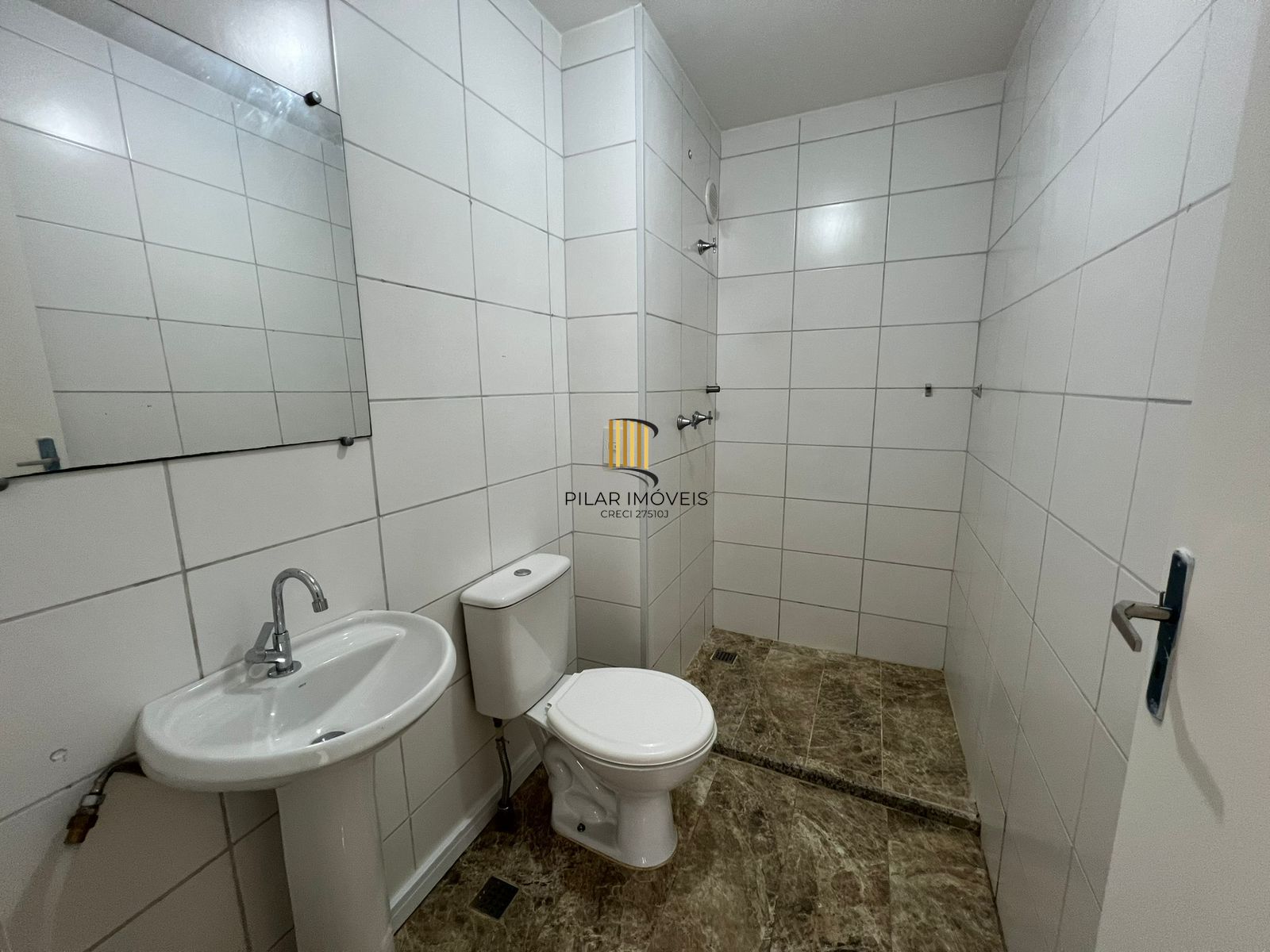 Apartamento 2 dormitórios no bairro Cavalhada
