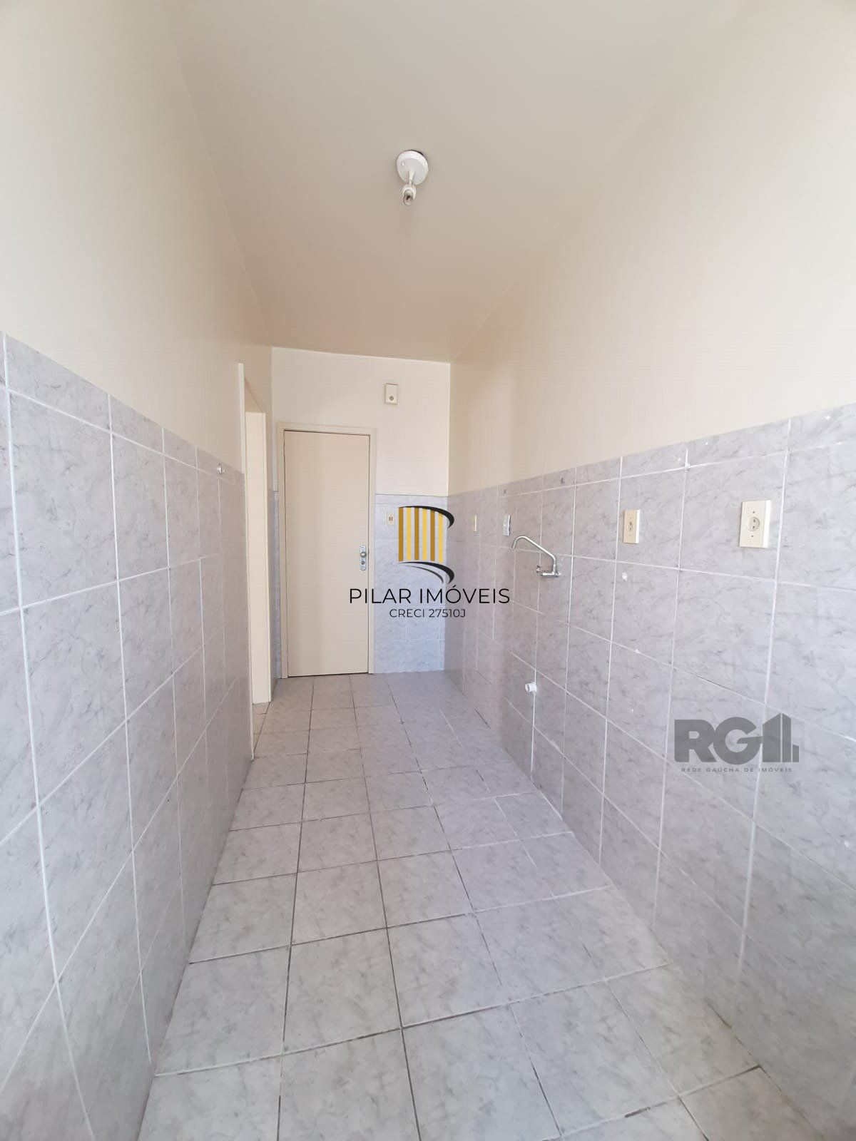 Apartamento 2 dormitórios no bairro Menino Deus