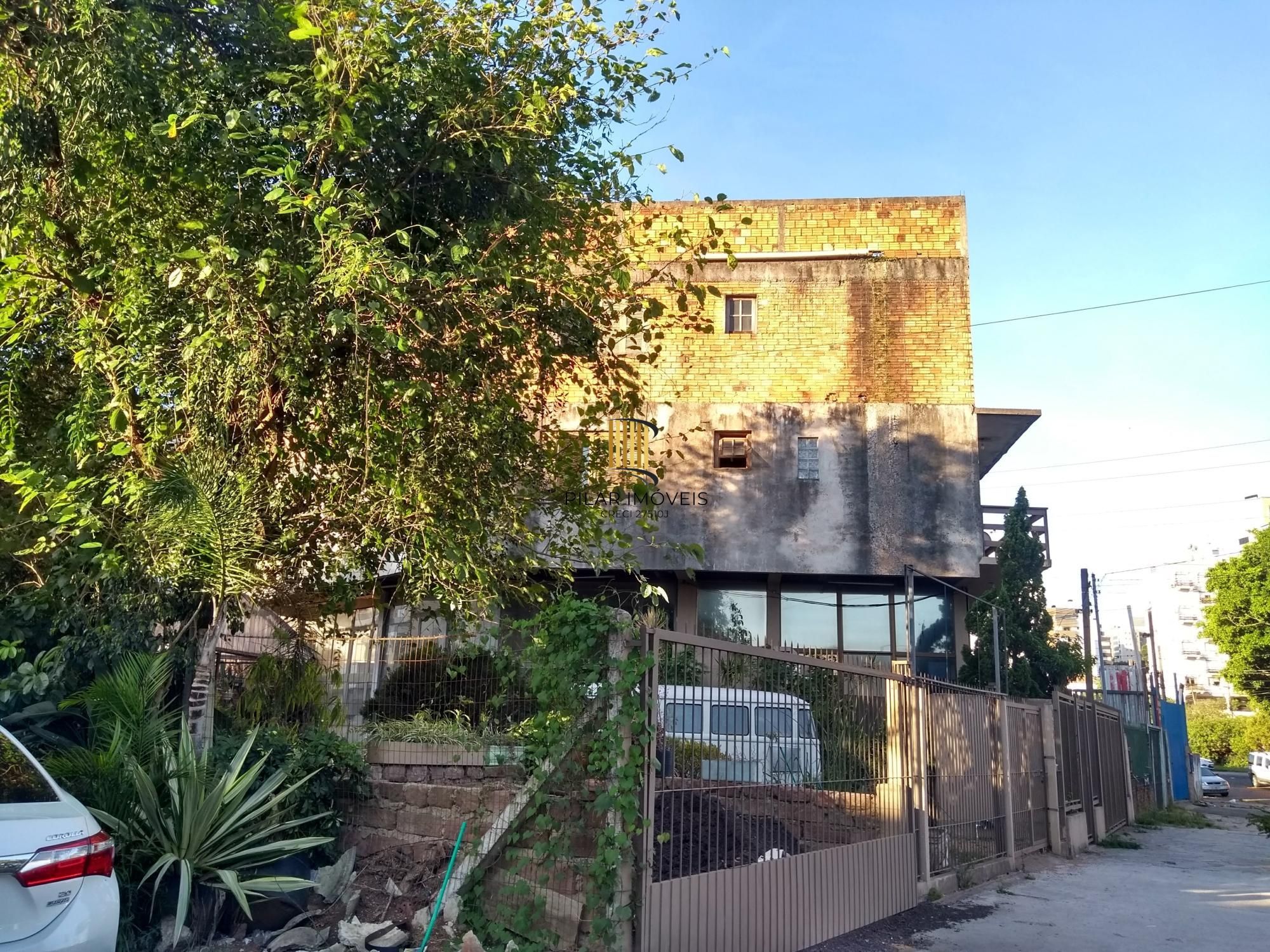 Predio para Venda - 291m², 3 dormitórios, sendo 2 suites, 1 vaga - Partenon