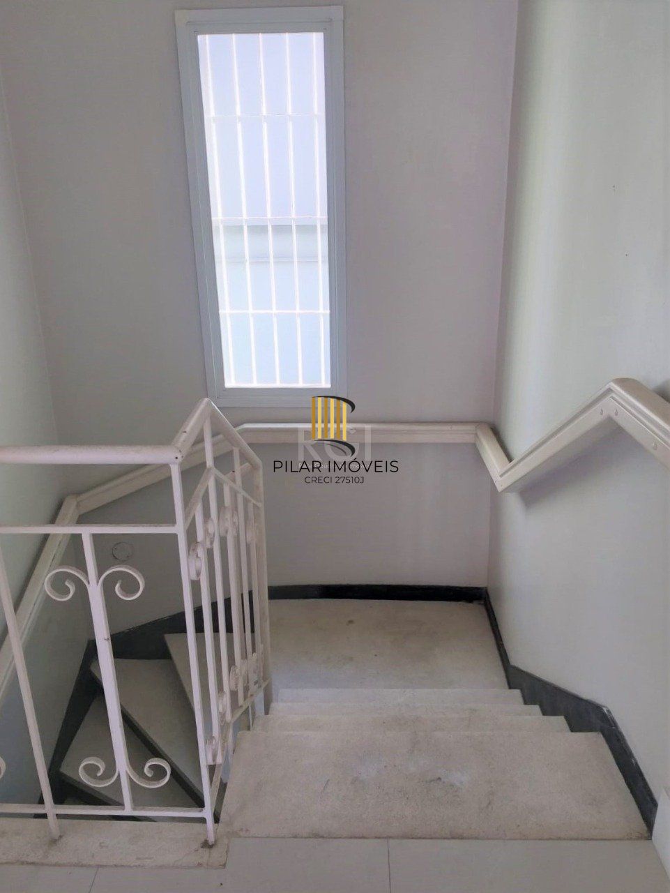 Casa Comercial para Venda - 250m², 0 dormitórios, 10 vagas - Glória