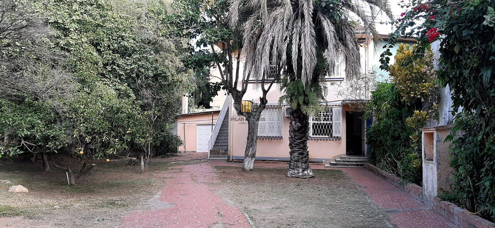 CASA EM 2 TERRENOS NO BAIRRO MEDIANEIRA - Pilar Imóveis