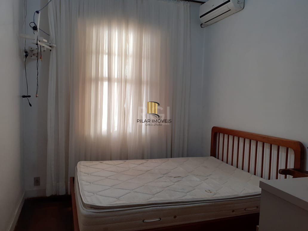 Casa para Venda - 360m², 3 dormitórios, sendo 1 suites, 4 vagas - Santana