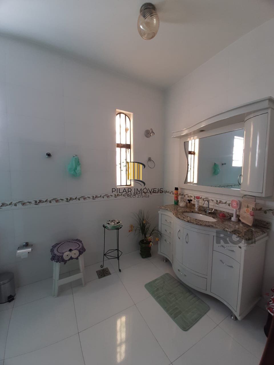 Casa 4 dormitórios no bairro Santana